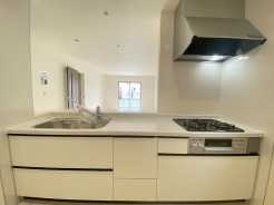 お料理を効率的に、楽しく。あったらいいなをかなえてくれるシステムキッチン。
