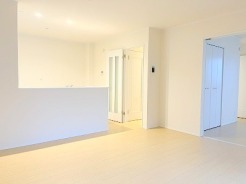 ご家族みんながゆったりくつろげる広々リビング。
