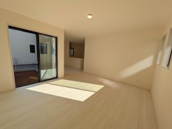 朝から日差しいっぱい、 早起きしたくなるＬＤＫ。

