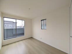 子供部屋には丁度良い洋室。サイズは６帖。
