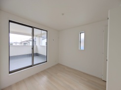 この部屋だれの部屋にしようかな、なんて会話を現地で楽しんでください。
