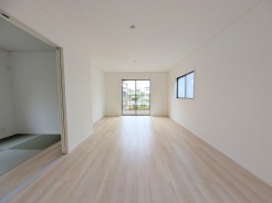 家族が自然に集りそうな広さが魅力のＬＤＫ。
