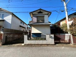 閑静な住宅地で、小さなお子様がいるご家族にも安心。
