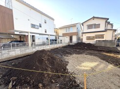 1号棟 基礎から完成済みの住まいまで、各工程をご確認いただけます。

