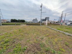 3号地 南道路と十分な奥行きを生かし、プライベート性の高い間取りをご提案します。
