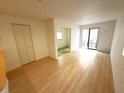 3号棟 家族団らんの時間も増えそうな、くつろぎのLDK。