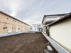 奥まった敷地延長ならでは。視線は少なく、自分のプライベートな空間を楽しめます。
