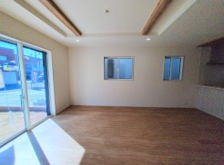 ご家族みんながゆったりくつろげる広々リビング。
