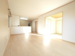 南向きのＬＤＫ、 日当たりにこだわった住宅がここに。
