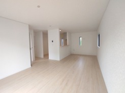 2号棟 リビング空間にこだわりたい方に、見ていただきたい住宅です。
