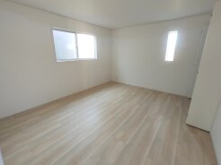 この部屋だれの部屋にしようかな、なんて会話を現地で楽しんでください。
