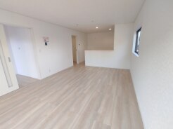 完成済み、実物をじっくりチェックできます。
