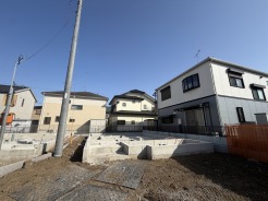 今なら建築中の住まいをご覧いただけます。構造体の質問もお気軽に。

