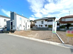 A号地 駐車場２台分と小さなお庭が欲しい、なんて夢をかなえる敷地面積
