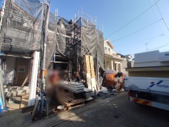 さいたま市見沼区春岡２丁目