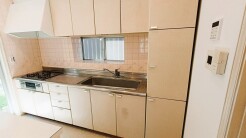 温かみのある空間で、日々の暮らしを穏やかに彩ります。