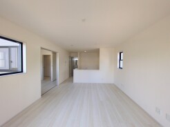 3号棟 リビングは家具の配置も思いのまま。自由度が高い設計です。
