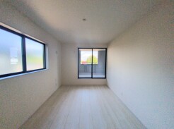 完成済み、実物をじっくりチェックできます。
