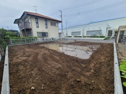 広々とした空間で、暮らしを彩る自由な設計を
