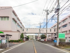 坂戸市溝端町