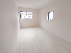 ゆったり7.5帖の主寝室