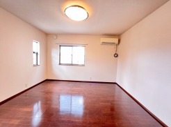 この部屋だれの部屋にしようかな、なんて会話を現地で楽しんでください。
