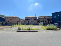 1号地 現地をご覧いただきながら、住まいの夢をお聞かせください。
