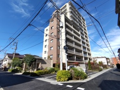 宮原駅徒歩4分の近さ。 忙しい朝が助かる立地、 暮らしにゆとりが生まれます。
