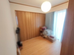 この部屋だれの部屋にしようかな、なんて会話を現地で楽しんでください。

