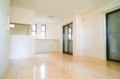 開放的なこの空間がお客様をお出迎えします。ＬＤＫは１７.５帖。
