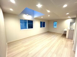 さいたま市中央区鈴谷８丁目