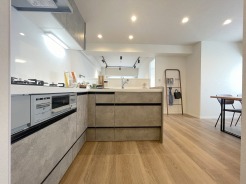 快適な新生活を迎えられそうな、新品のキッチンです。
