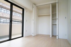 全居室収納スペース付きの物件です。
