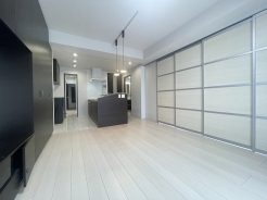 ご家族みんながゆったりくつろげる広々リビング。
