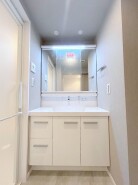 洗面化粧台もしっかりリフォーム済みです。
