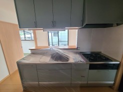 料理をしながらでも、ご家族との会話を楽しめる対面キッチン。
