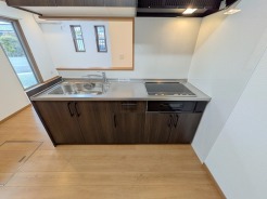 対面キッチンがご家族の温かい時間を演出。
