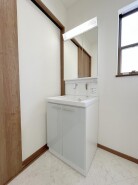 洗面化粧台もしっかりリフォーム済みです。
