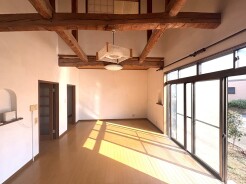 家族団らんの時間も増えそうな、くつろぎのＬＤＫ。
