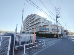 こちらのマンションは、全163戸のコミュニティです。
