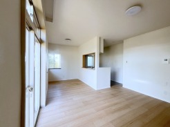 ご家族みんながゆったりくつろげる広々リビング。
