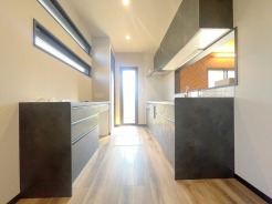 あると大活躍。カップボードがあらかじめ付帯してあります。
