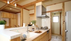 カウンターからはリビングが広く見渡せ、ご家族とのコミュニケーションも弾みます。
