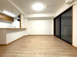 家族が自然に集りそうな広さが魅力のＬＤＫ。
