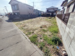 閑静な住宅地で、小さなお子様がいるご家族にも安心。
