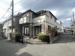 南道路に面した、陽当たり良好な物件です。
