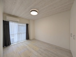 たっぷりの陽光に包まれる明るい住まいが、ここにあります。
