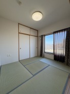 お子様にとっていいお昼寝空間になる和室は、ぜひリビングのお隣で。
