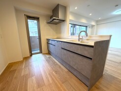 お料理を効率的に、楽しく。あったらいいなをかなえてくれるシステムキッチン。
