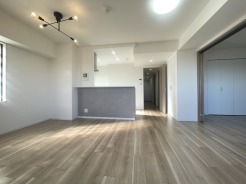 リビングは家具の配置も思いのまま。自由度が高い設計です。
